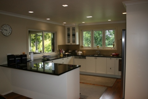 Kitchen (800x533)